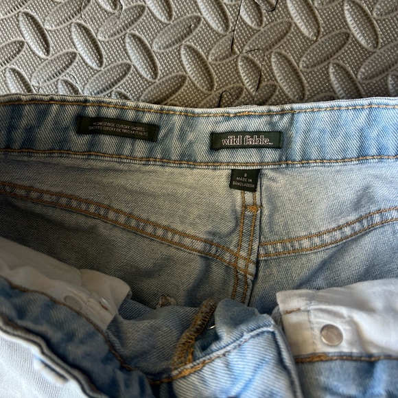 90’s Jean Shorts Wild Fable Size 8 - Picture 2 of 3